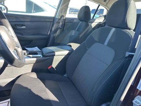 Used 2024 Nissan Sentra SV image 8