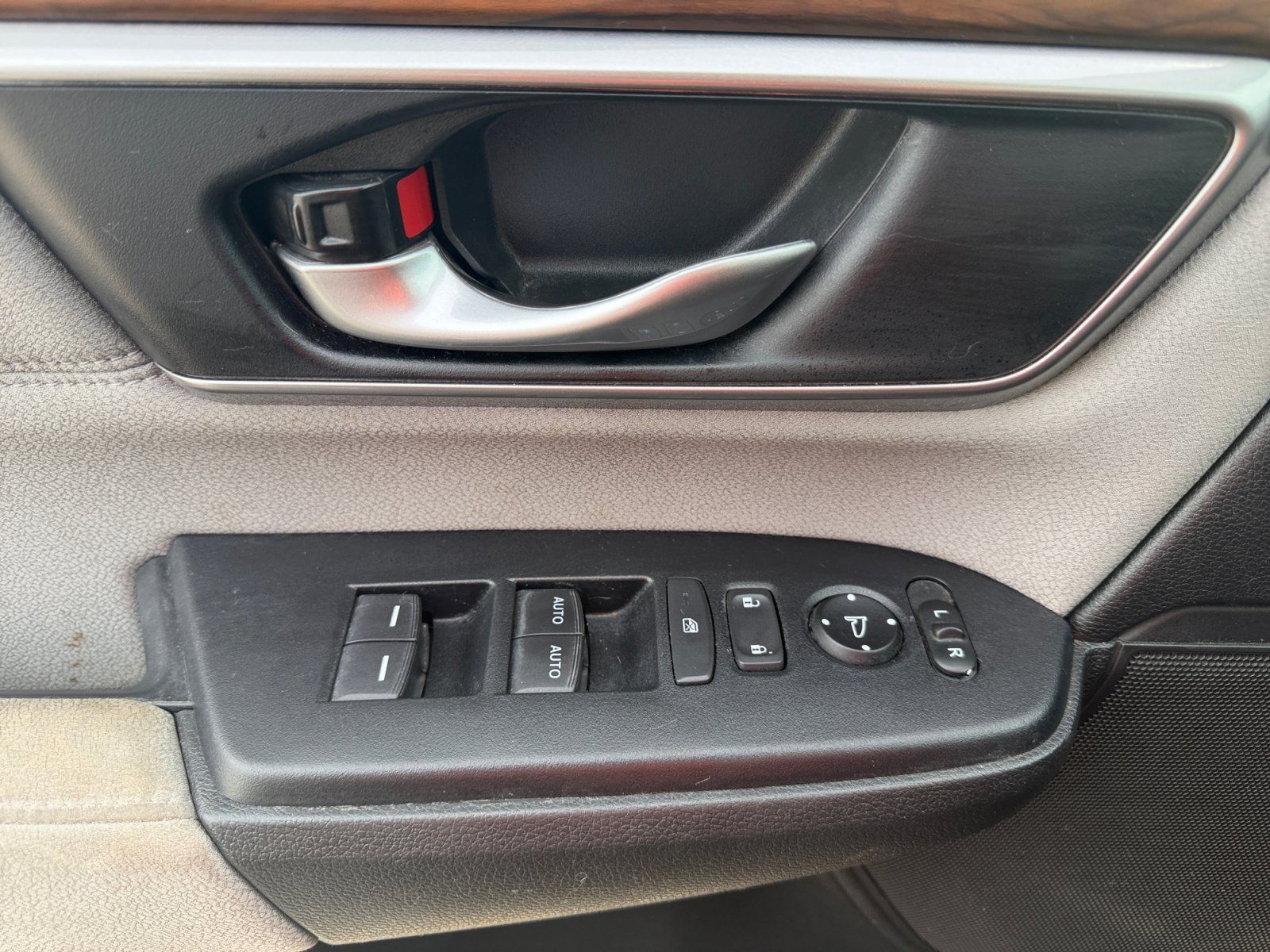 Used 2022 Honda CR-V EX image 18