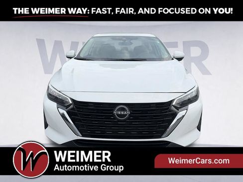 Used 2024 Nissan Sentra SV FWD image 2