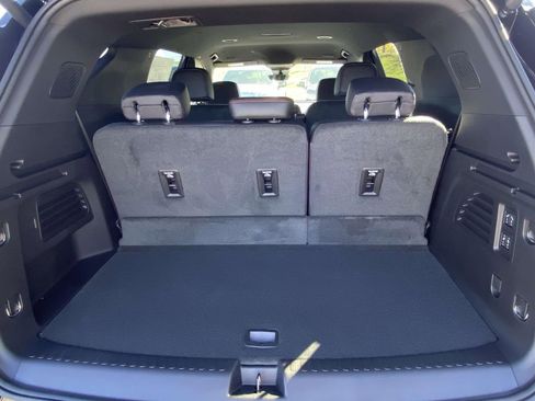 New 2026 Chevrolet Traverse RS w/ LPO, Floor Liner Package FWD image 8