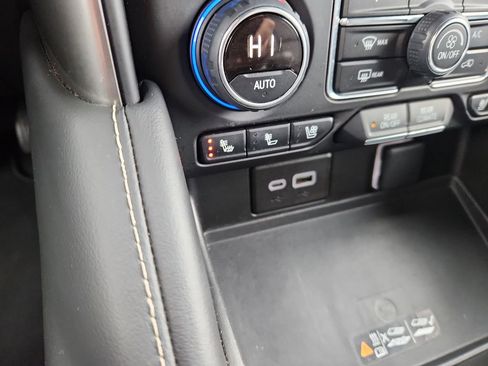 Used 2024 Chevrolet Tahoe Premier image 23