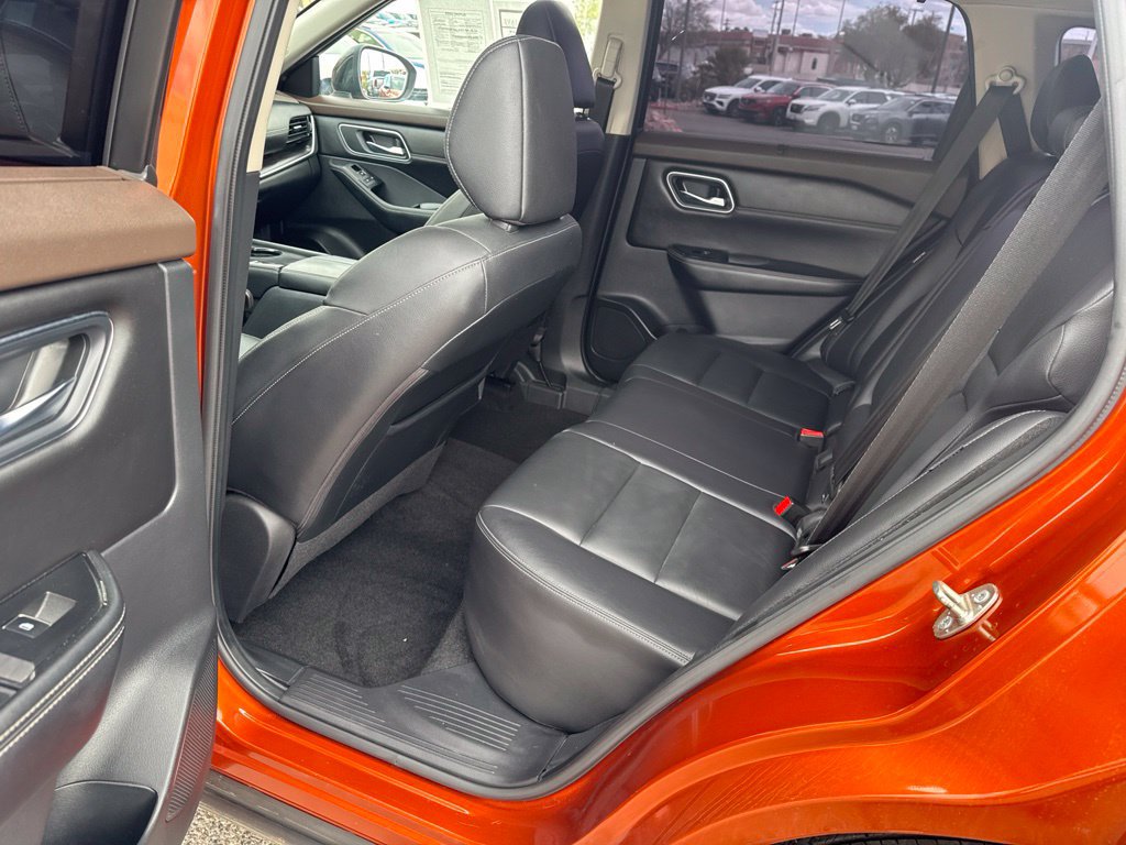 Used 2021 Nissan Rogue SL w/ Premium Package FWD image 13