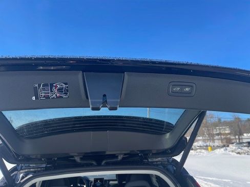 New 2026 Volvo XC90 B6 Plus w/ Protection Package Premier image 8