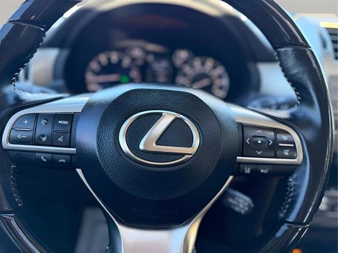 Used 2020 Lexus GX 460 Premium w/ Premium Package image 21