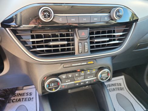 Used 2021 Ford Escape SEL AWD/4WD image 32