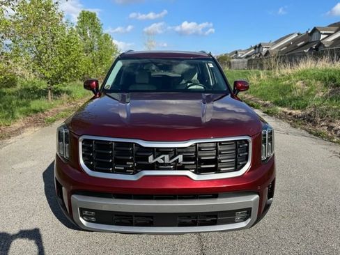 Used 2023 Kia Telluride SX Prestige AWD/4WD image 3