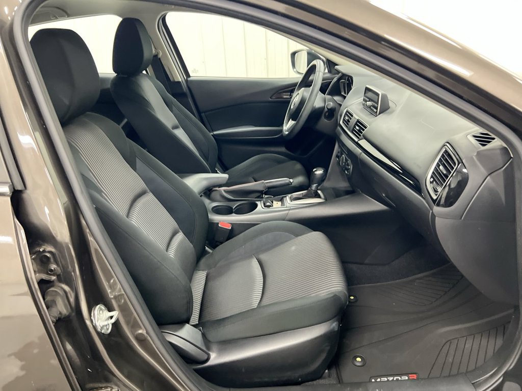 Used 2014 MAZDA MAZDA3 i Touring FWD image 20
