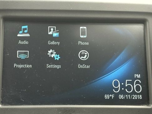 Used 2018 Chevrolet Malibu LT image 19