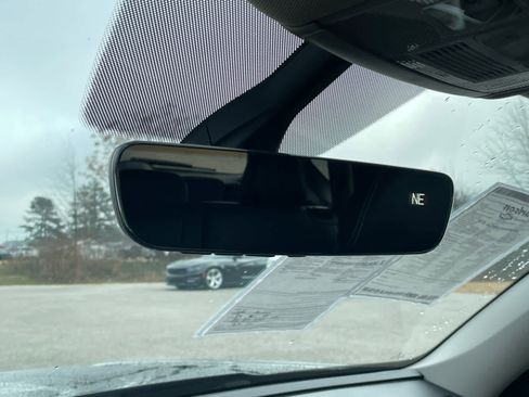 Used 2022 Volkswagen Atlas SE image 26