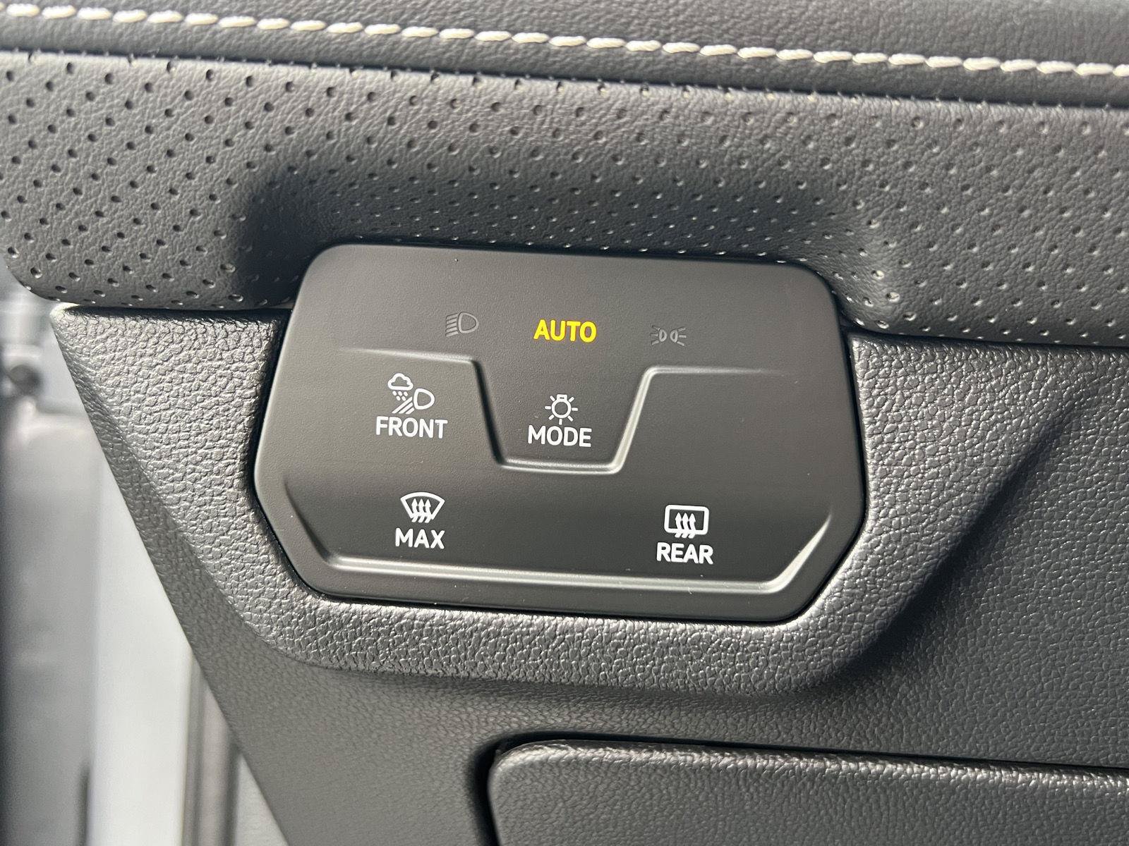 Used 2026 Volkswagen Atlas SEL Premium R-Line AWD/4WD image 28