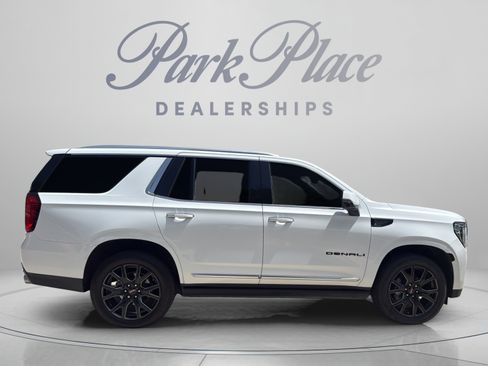 Used 2023 GMC Yukon Denali AWD/4WD image 6