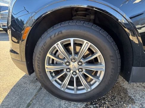 Used 2018 Cadillac XT5 Luxury w/ Driver Awareness Package image 31