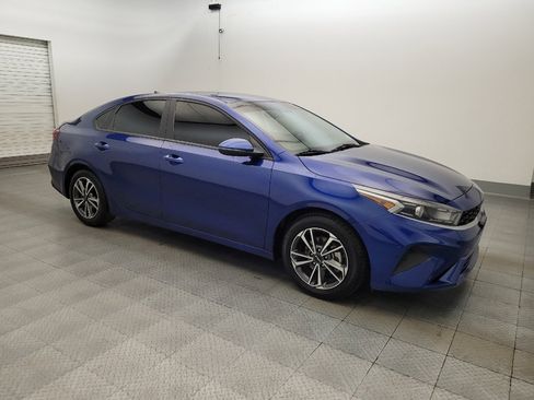 Used 2023 Kia Forte LXS w/ LXS Technology Package FWD image 11