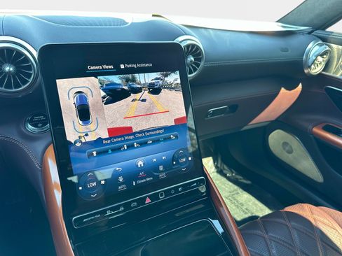 Certified 2024 Mercedes-Benz SL 63 AMG 4MATIC image 28