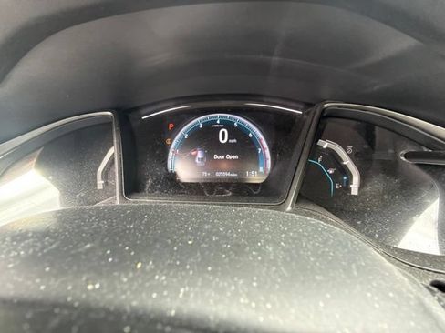 Used 2018 Honda Civic EX image 9