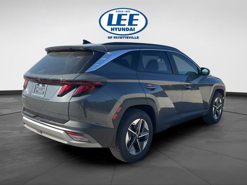 New 2026 Hyundai Tucson SEL FWD image 3