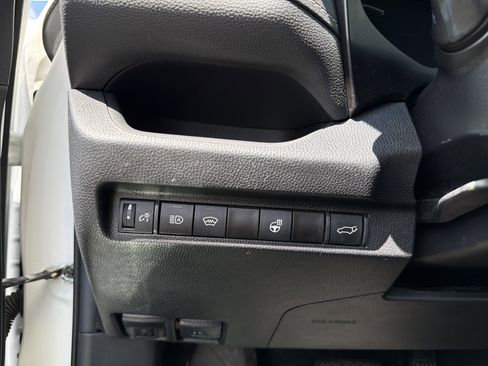 Used 2023 Toyota RAV4 XLE w/ Convenience Package AWD/4WD image 15
