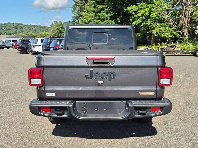Certified 2023 Jeep Gladiator Sport AWD/4WD image 7