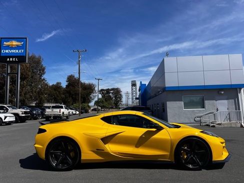 Used 2025 Chevrolet Corvette E-Ray AWD/4WD image 4