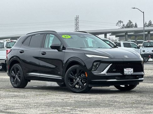 Used 2025 Buick Envision Sport Touring AWD/4WD image 2