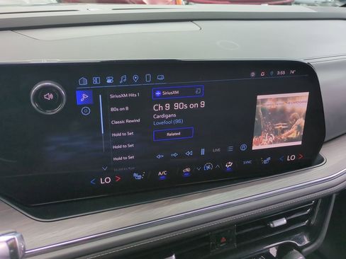 Used 2025 Chevrolet Tahoe LT image 13