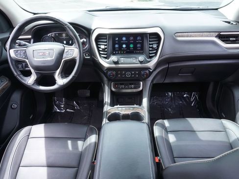 Used 2020 GMC Acadia Denali w/ Technology Package FWD image 12