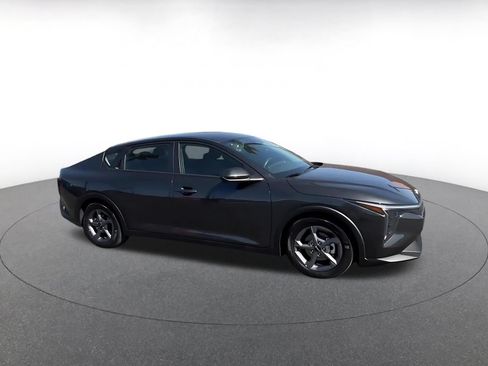 Used 2026 Kia K4 FWD image 2