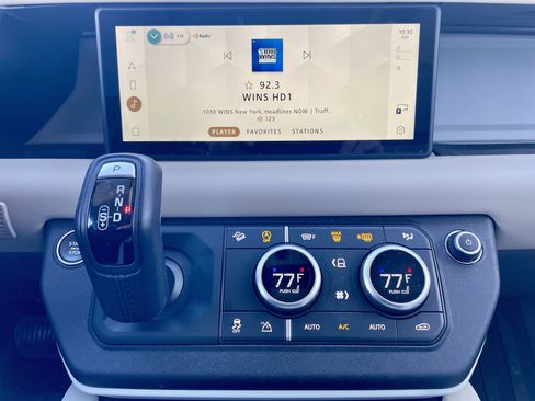 Certified 2024 Land Rover Defender 110 S image 29