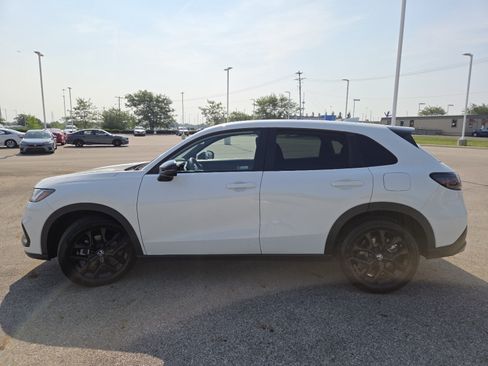 Used 2024 Honda HR-V Sport image 16