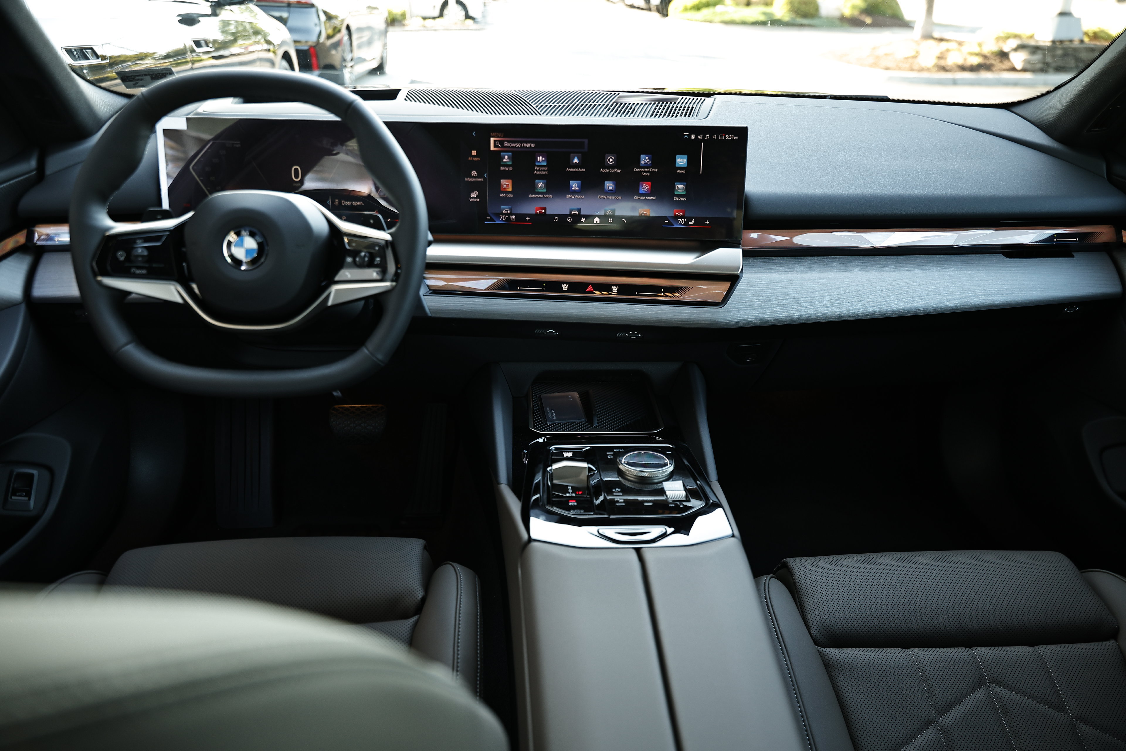 New 2027 BMW 530i xDrive w/ Premium Package AWD/4WD image 27