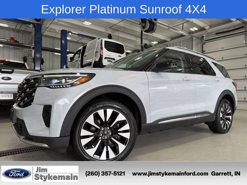 Used 2026 Ford Explorer Platinum w/ LUX Leather Package AWD/4WD image 1