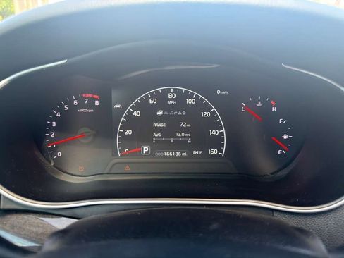 Used 2014 Kia Cadenza Premium w/ Technology Package image 17