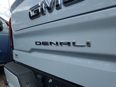 New 2026 GMC Sierra 1500 Denali Ultimate AWD/4WD image 9