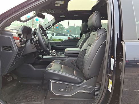 Used 2023 Ford F150 Raptor w/ Raptor 37 Performance Package AWD/4WD image 17
