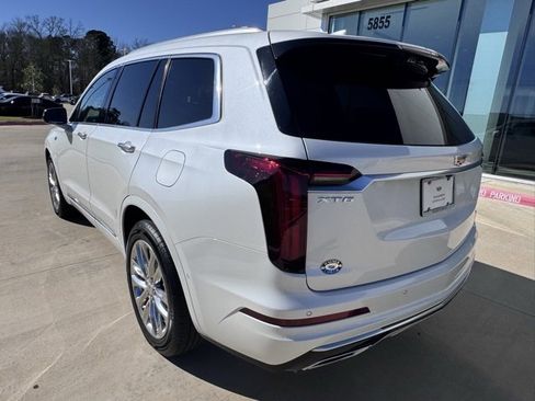 Used 2023 Cadillac XT6 Premium Luxury w/ Technology Package image 3
