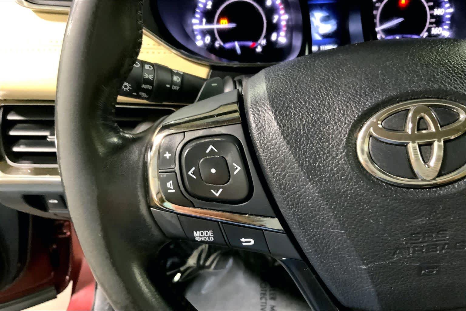 Used 2015 Toyota Avalon XLE Touring FWD image 47