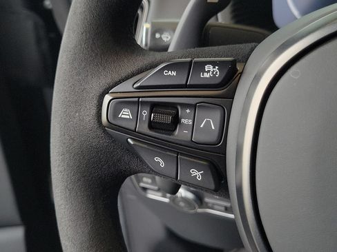 Used 2024 Aston Martin DBX 707 AWD/4WD image 9