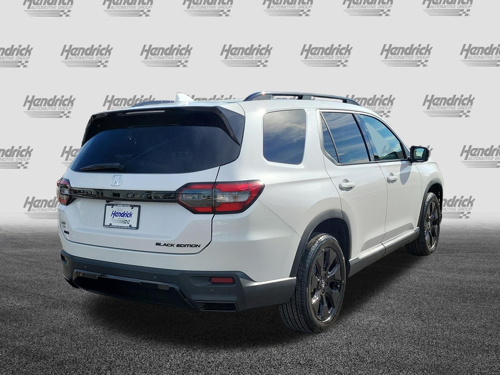 New 2026 Honda Pilot Black Edition image 7