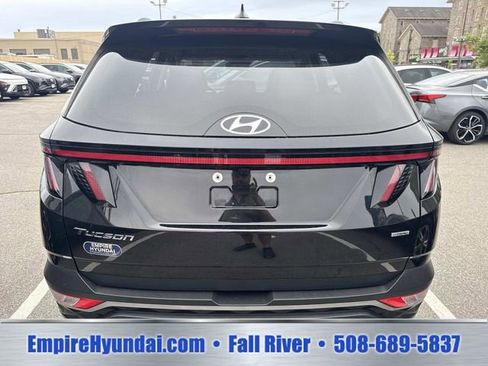 Used 2022 Hyundai Tucson SEL w/ Convenience + Premium Package AWD/4WD image 4