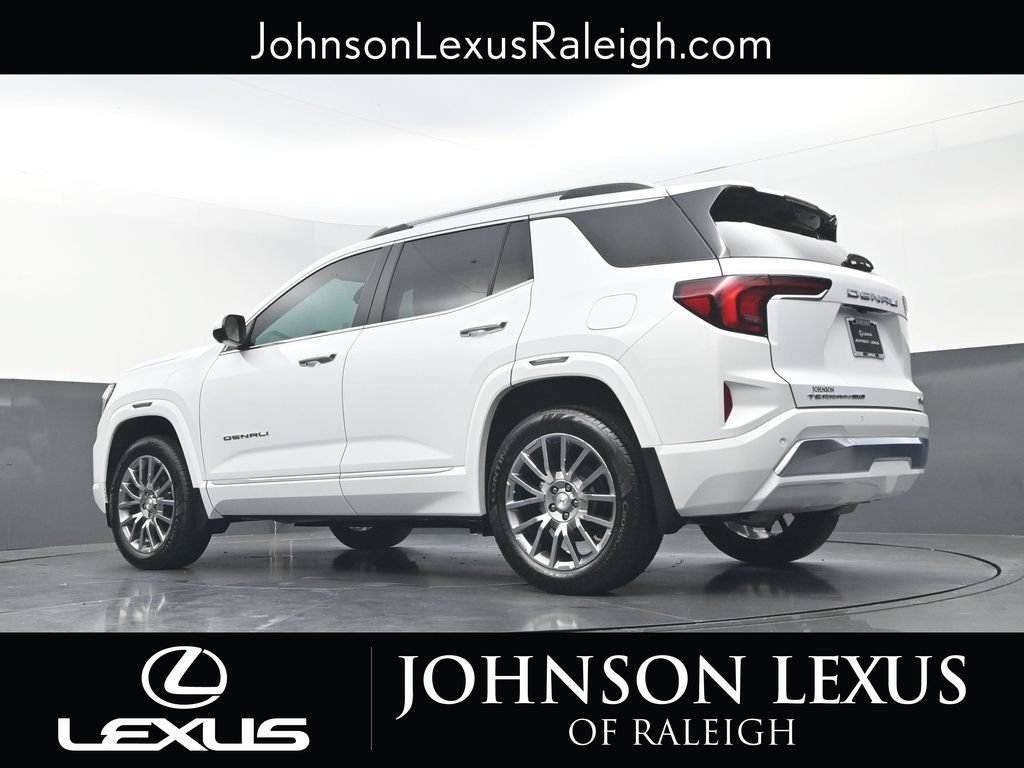 Used 2026 GMC Terrain Denali w/ LPO, Floor Liner Package AWD/4WD image 17