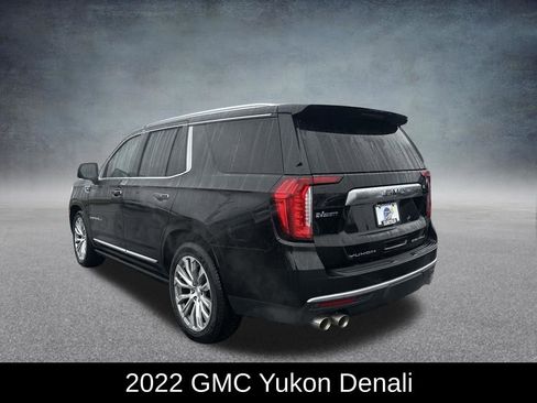 Used 2022 GMC Yukon Denali w/ Denali Premium Package image 3