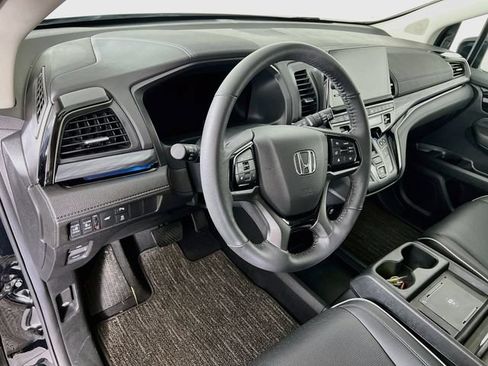 Certified 2026 Honda Odyssey Elite image 12