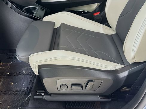 Used 2026 BMW X1 xDrive28i w/ M Sport Package AWD/4WD image 20