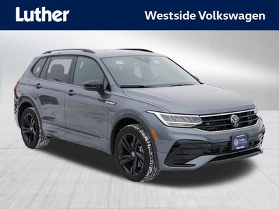Certified 2024 Volkswagen Tiguan SE R-Line