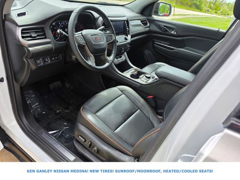 Used 2023 GMC Acadia AT4 w/ Technology Package AWD/4WD image 25