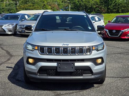 Used 2024 Jeep Compass Latitude AWD/4WD image 22
