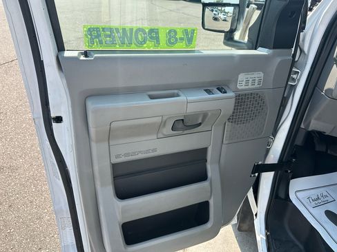Used 2018 Ford E-450 and Econoline 450 Super Duty w/ Power Windows & Locks Group image 14