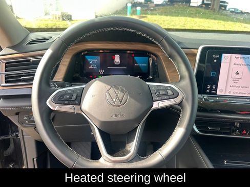 Used 2025 Volkswagen Atlas SE image 10