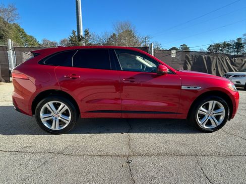 Used 2017 Jaguar F-PACE R-Sport image 7