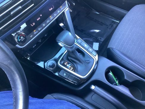 Used 2023 Kia Seltos S AWD/4WD image 25